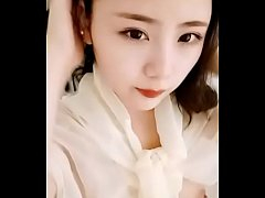 คลิปหลุดกลุ่มลับvk แพรวา สุกานดา สาวไทยสวยน่าเย็ดตั้งกล้องตีฉิ่งหีสวยมากน่าจับซอยสดๆ