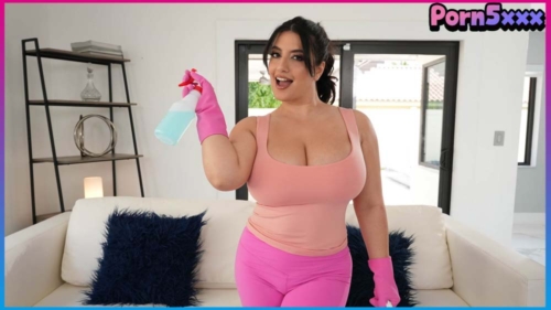 BangBros Sarah Arabic จ้างแม่บ้านมาทำความสะอาด แต่พอเห็นหน้าละอยากเย็ดหีแทน นมโตๆตูดใหญ่ๆ ถูกใจเลย