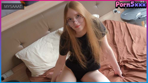 I found out that my stepsister is doing porn Mysaaat ของดีรัสเซีย ดูไปดูมานี่มันน้องสาวกูนี่หว่า เลยขอค่าปิดปากเย็ดหี 2 น้ำ โคตรเสียว