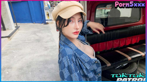Tuktukpatrol Nineteen นัดรุมเย็ดสาวไซด์ไลน์นมโต น้องไนทีน เย็ดโคตรเดื่อดซอยสดน้ำแตกคาหน้า เด็ดมาก.ts คนดู 0 ครั้ง